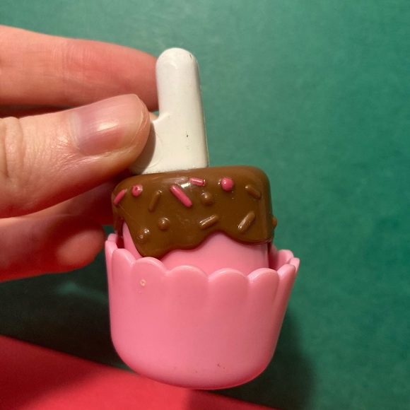 B1G2 - Shopkins Cake Pop - Buy 1, Get 2 FREE - Picture 4 of 6
